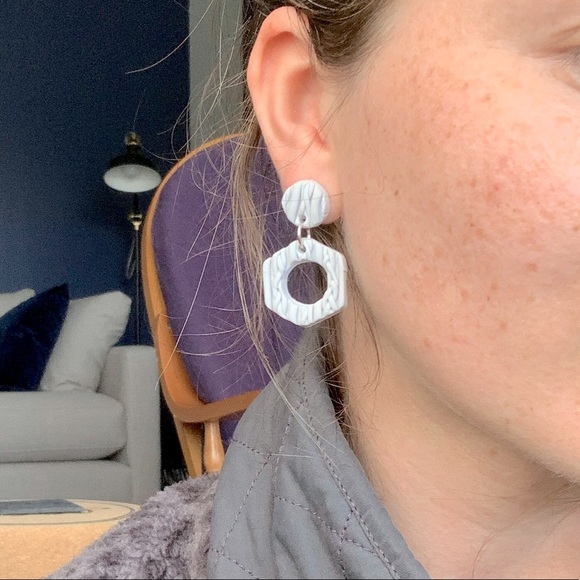 ✨ 2/$25 Handmade Earrings - Picture 3 of 3